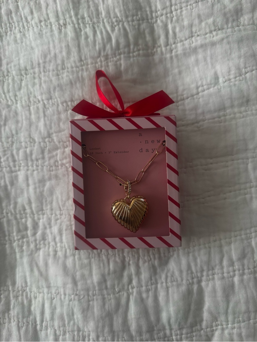 NWT a new day Gold Ribbed Heart Pendant Necklace - Gold